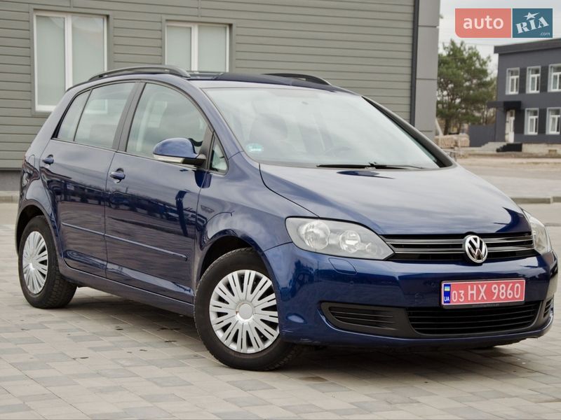 Хэтчбек Volkswagen Golf Plus 2010 в Сарнах