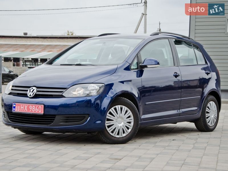 Хэтчбек Volkswagen Golf Plus 2010 в Сарнах