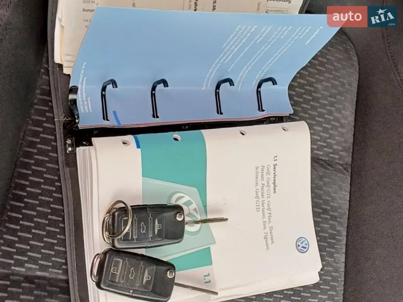 Хэтчбек Volkswagen Golf Plus 2010 в Сарнах документ