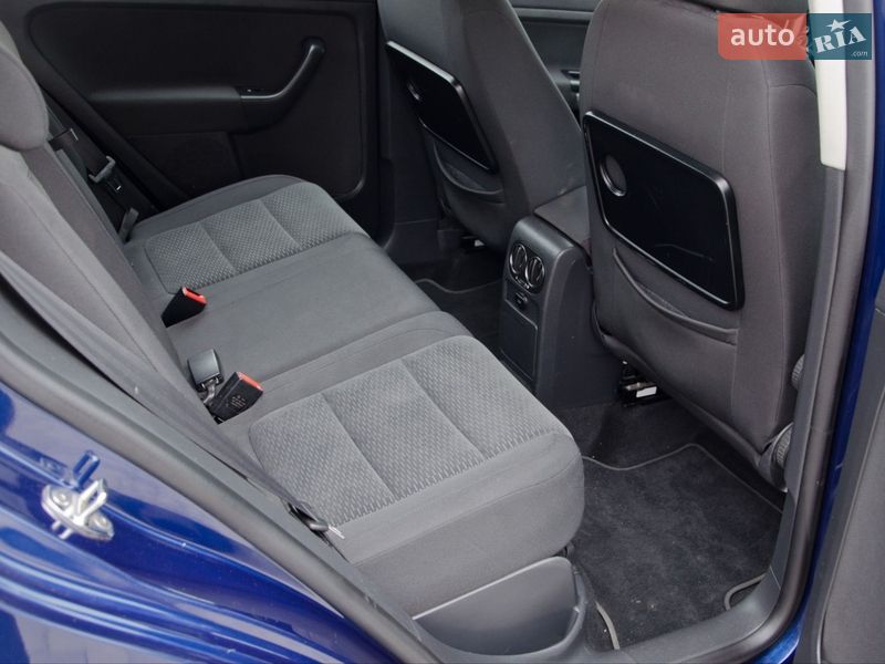 Хэтчбек Volkswagen Golf Plus 2010 в Сарнах