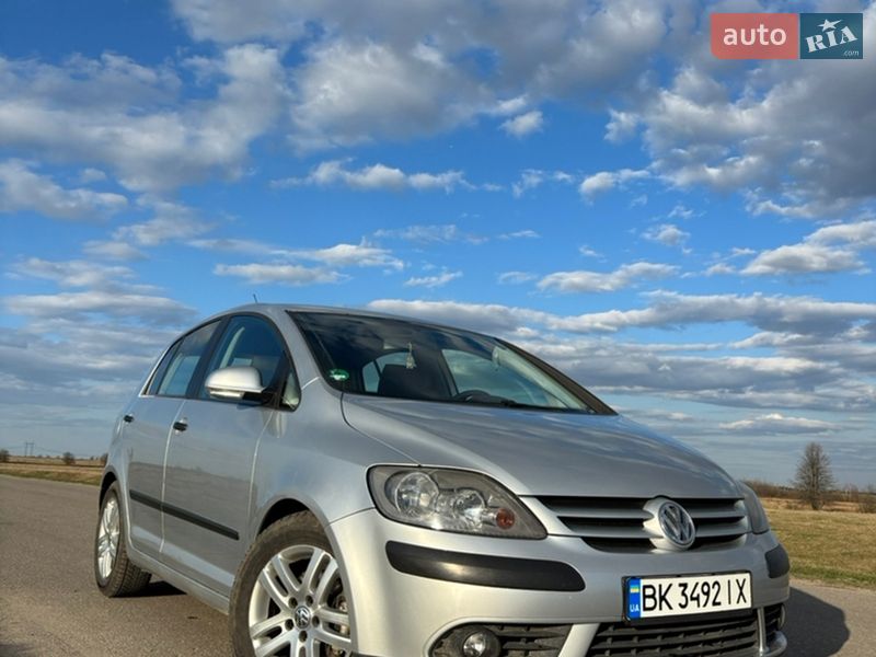 Хэтчбек Volkswagen Golf Plus 2005 в Сарнах