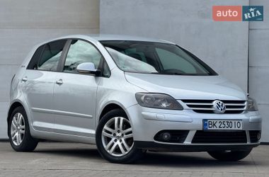 Хетчбек Volkswagen Golf Plus 2006 в Сарнах