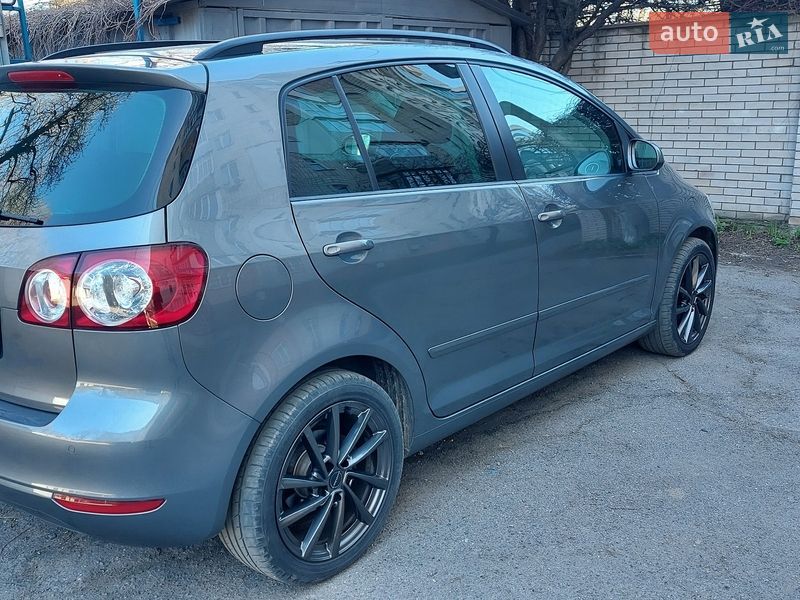Хэтчбек Volkswagen Golf Plus 2009 в Виннице