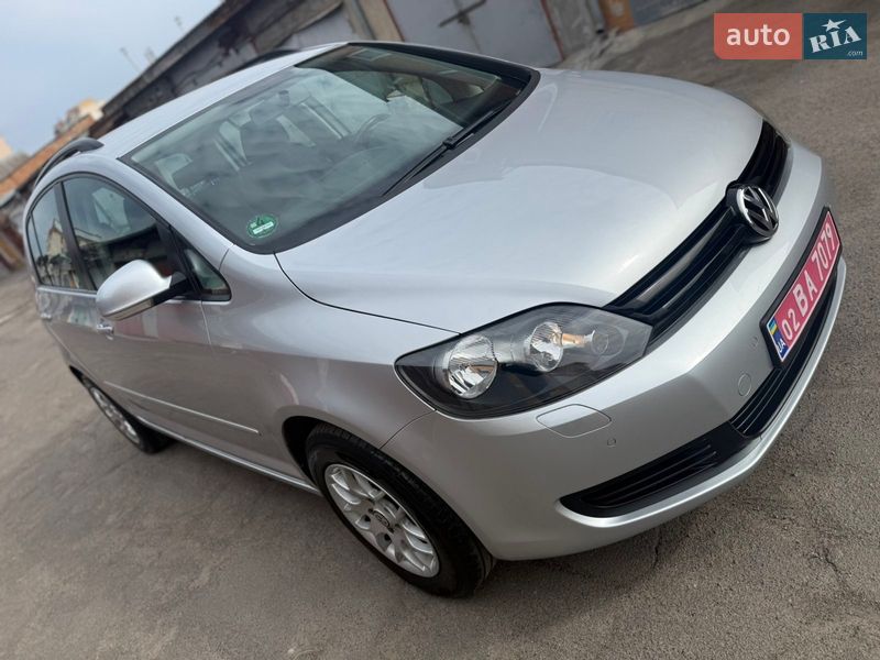 Хэтчбек Volkswagen Golf Plus 2010 в Христиновке