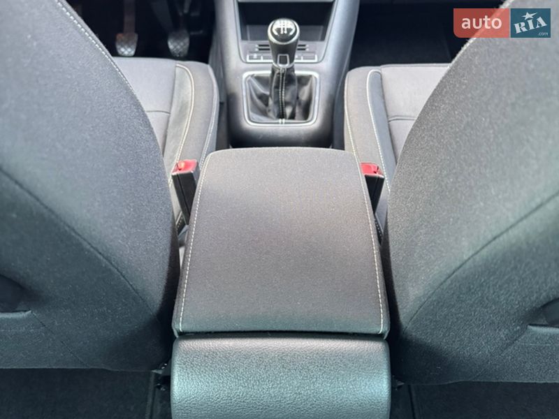 Хэтчбек Volkswagen Golf Plus 2013 в Ровно