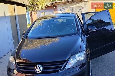 Хетчбек Volkswagen Golf Plus 2006 в Чернівцях