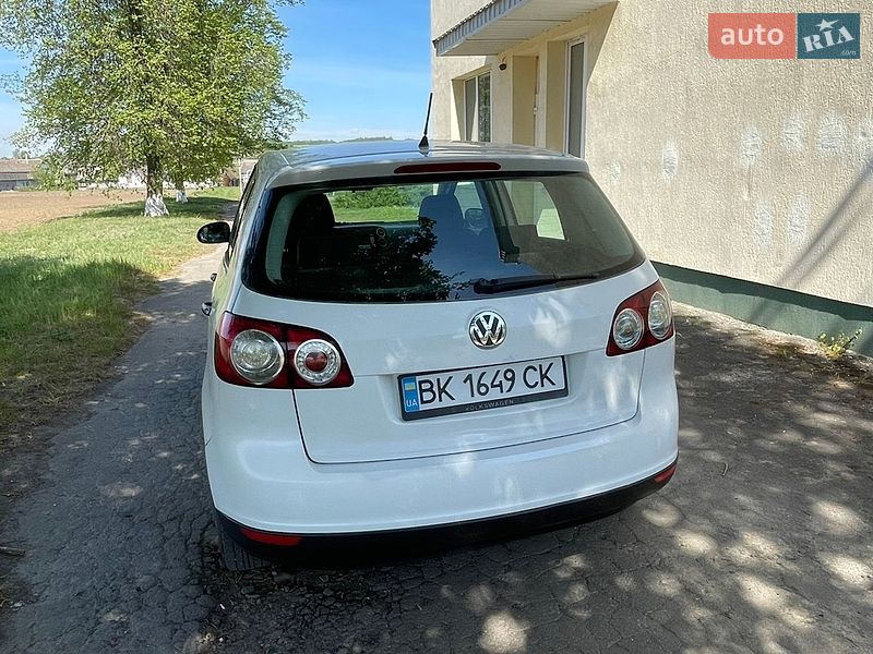 Хэтчбек Volkswagen Golf Plus 2006 в Остроге