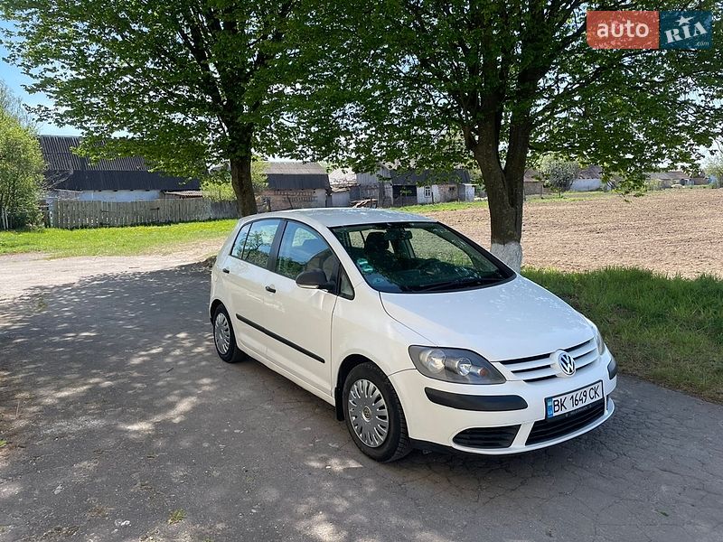 Хэтчбек Volkswagen Golf Plus 2006 в Остроге