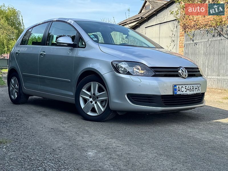 Хетчбек Volkswagen Golf Plus 2009 в Нововолинську