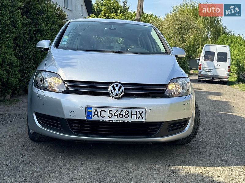 Хетчбек Volkswagen Golf Plus 2009 в Нововолинську