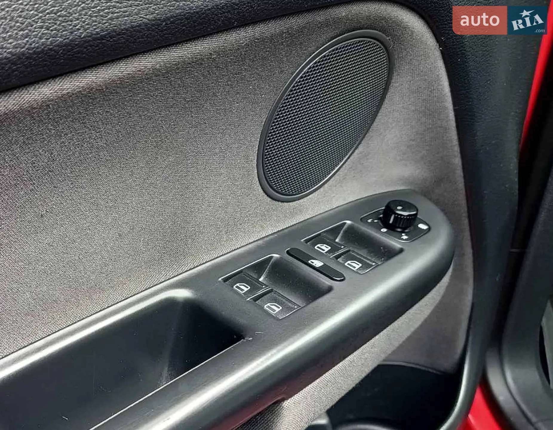 2011 Volkswagen Golf Plus - мініатюра 39