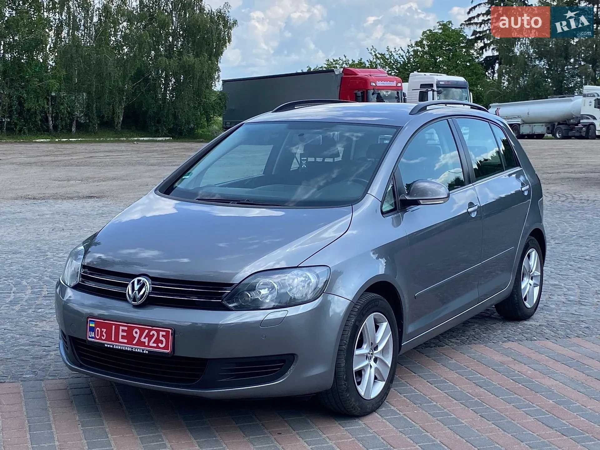 2011 Volkswagen Golf Plus - фото 1