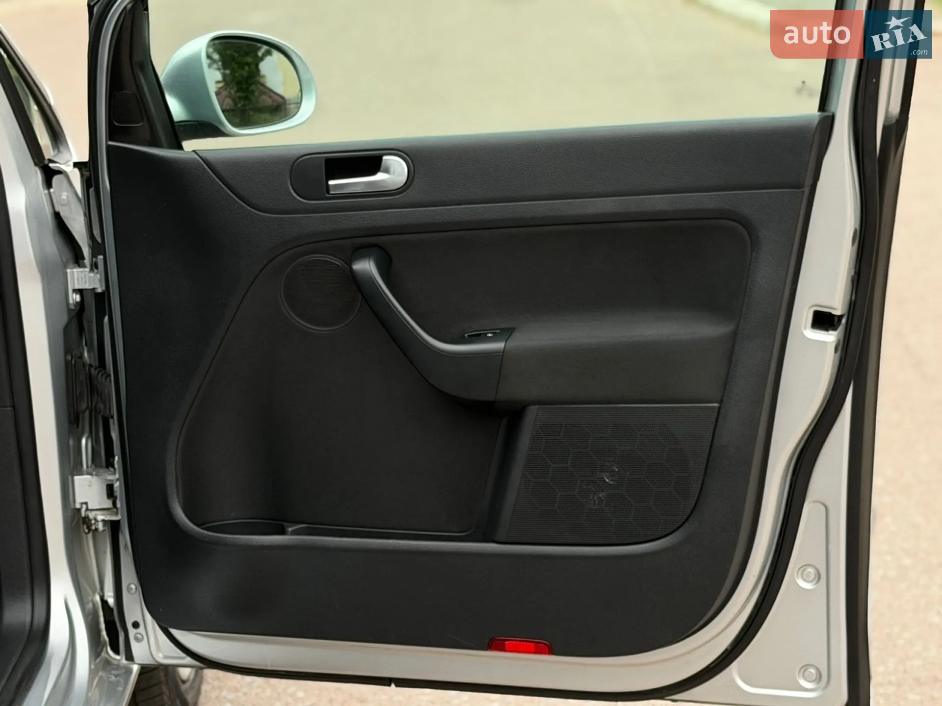 2010 Volkswagen Golf Plus - мініатюра 30