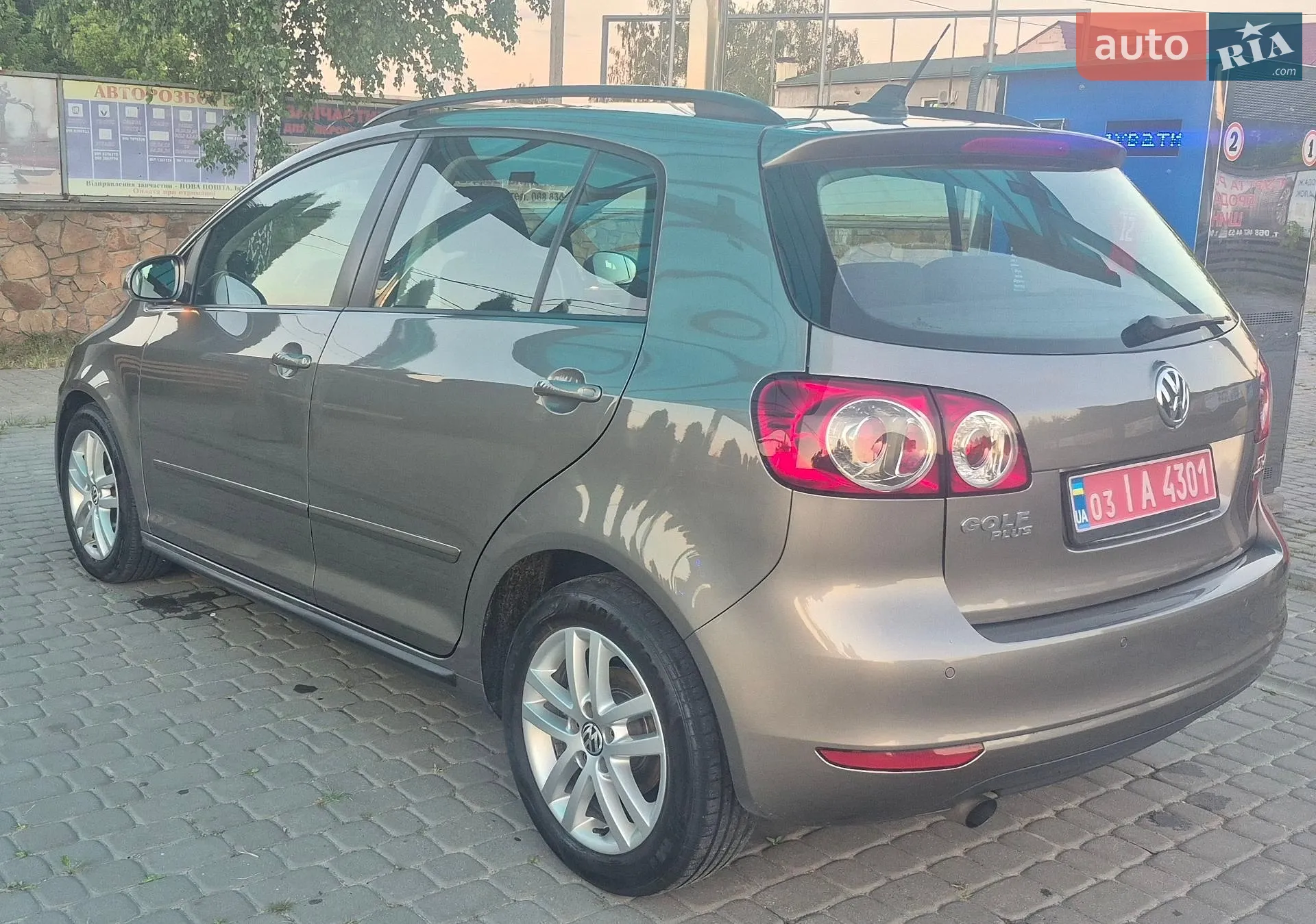 2010 Volkswagen Golf Plus - мініатюра 3