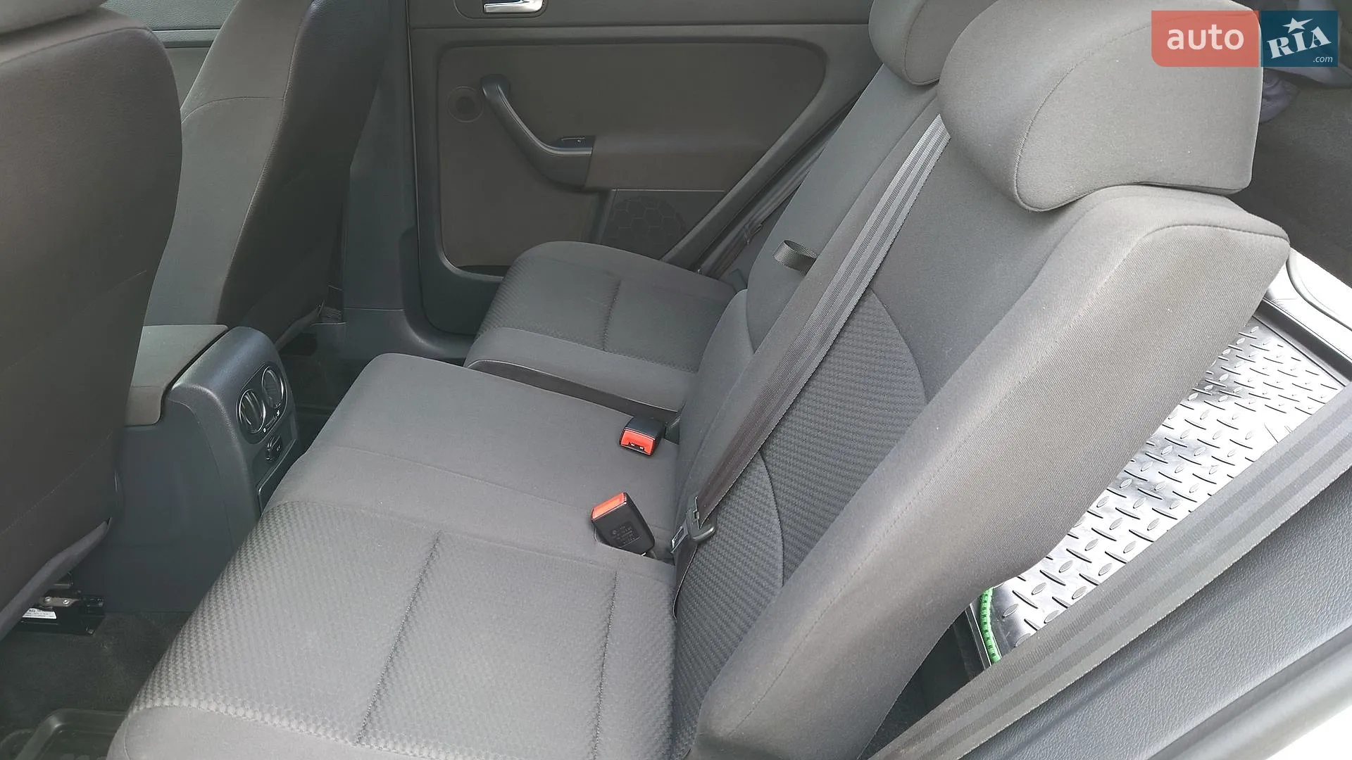 2011 Volkswagen Golf Plus - мініатюра 13