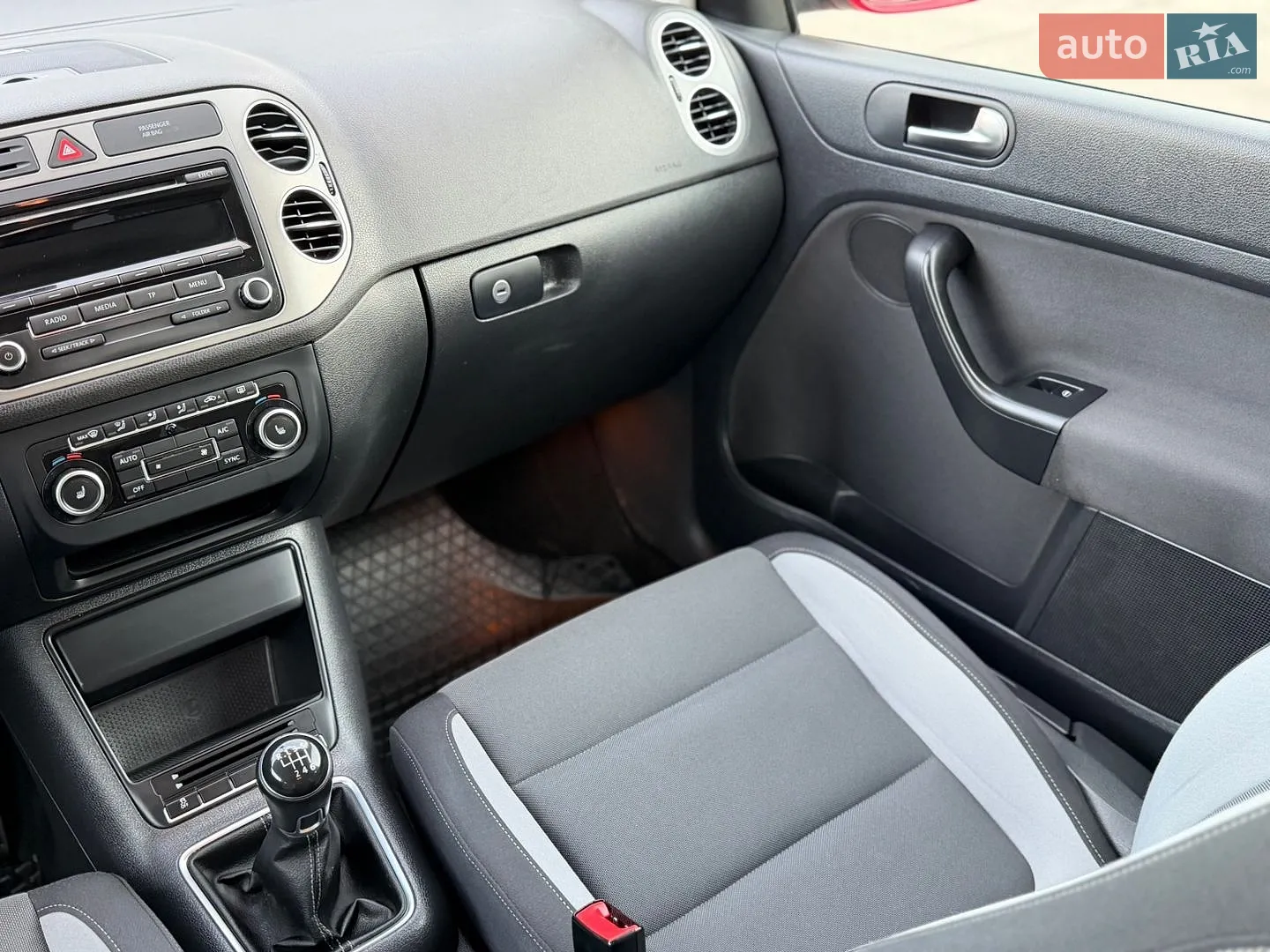 2014 Volkswagen Golf Plus - мініатюра 36