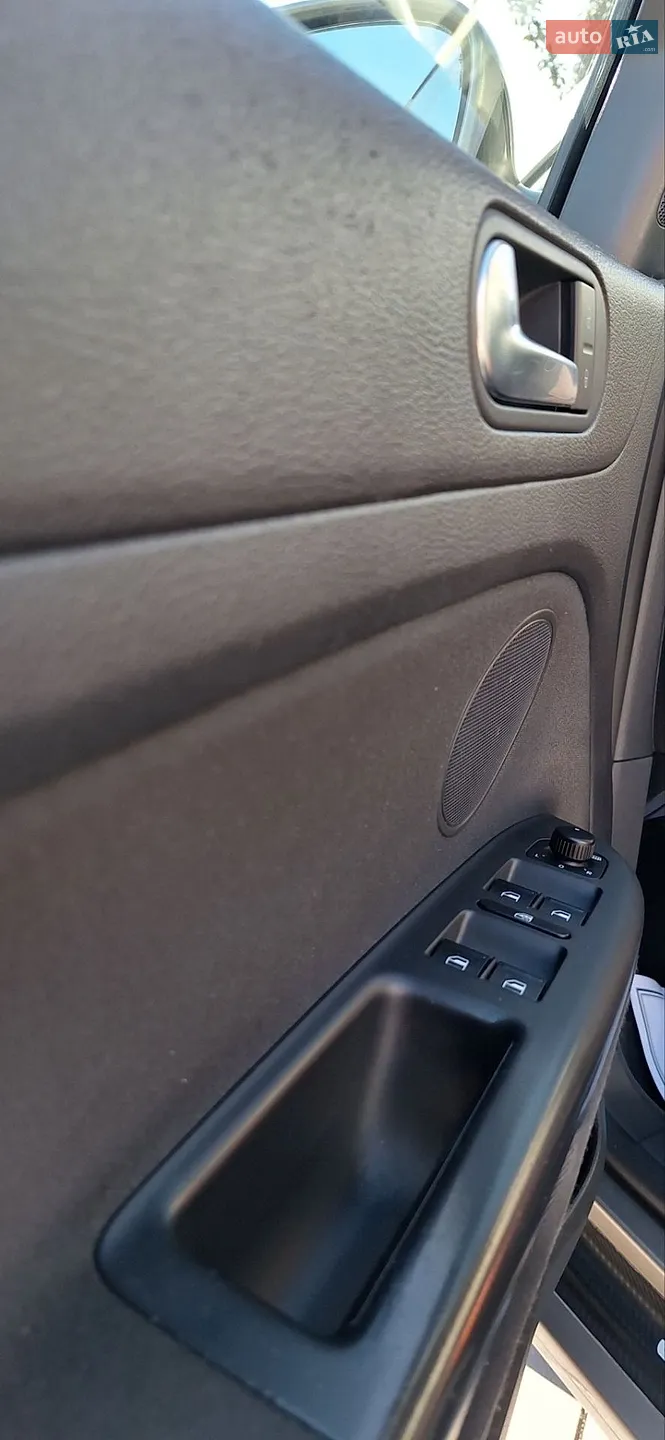 2010 Volkswagen Golf Plus - мініатюра 31