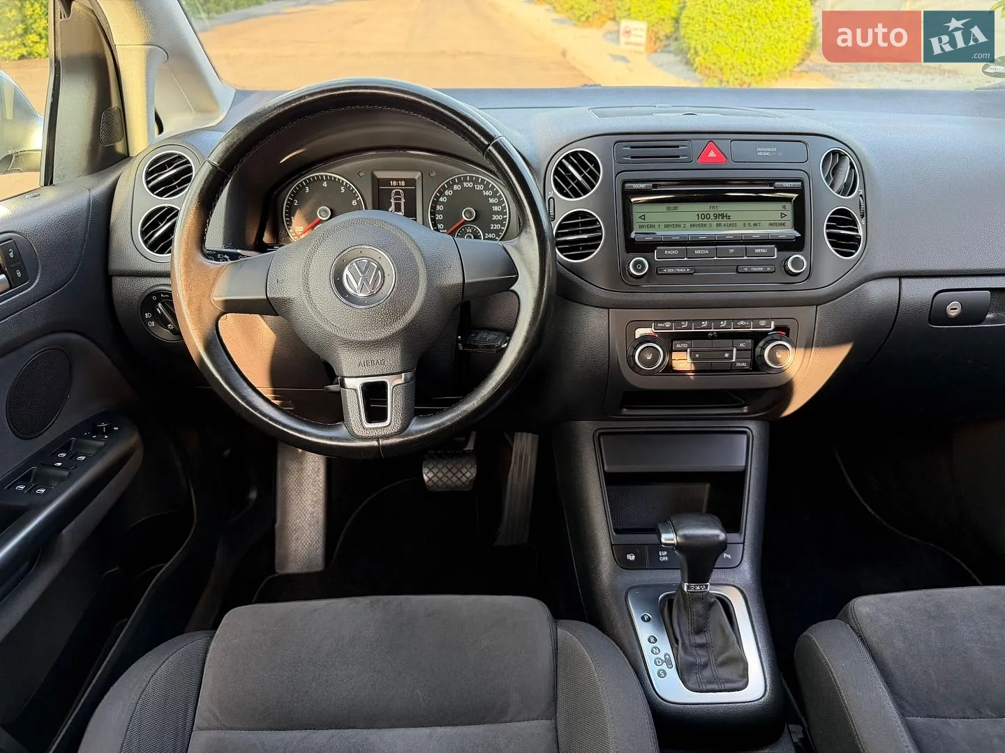 2010 Volkswagen Golf Plus - мініатюра 39