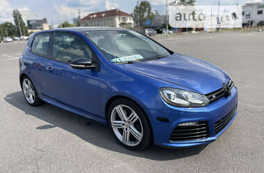 Хэтчбек Volkswagen Golf R 2012 в Киеве