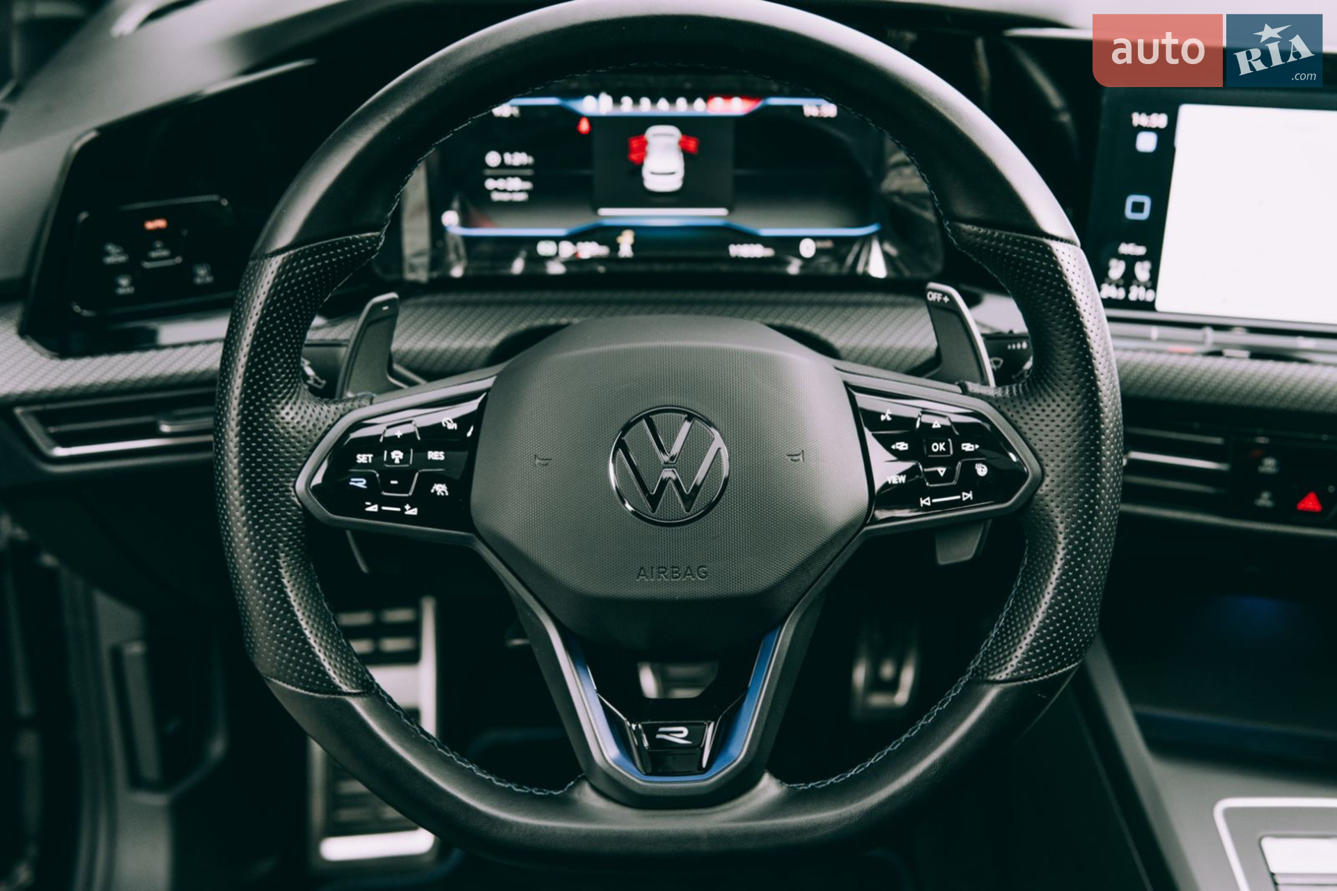 2022 Volkswagen Golf R - мініатюра 3
