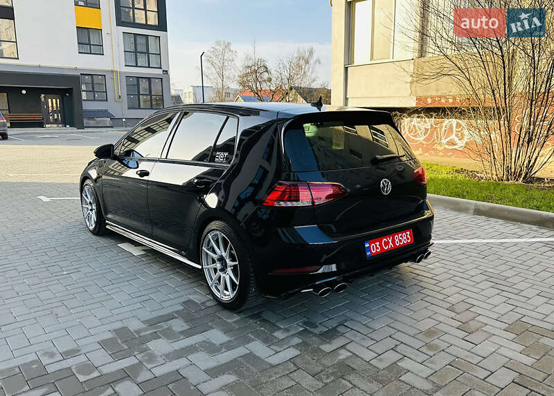 Хэтчбек Volkswagen Golf R 2017 в Луцке