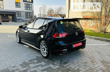 Хэтчбек Volkswagen Golf R 2018 в Киеве