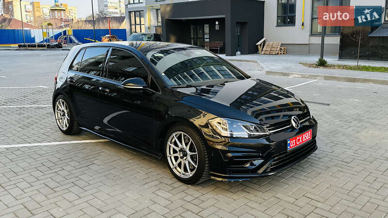 Хэтчбек Volkswagen Golf R 2017 в Луцке