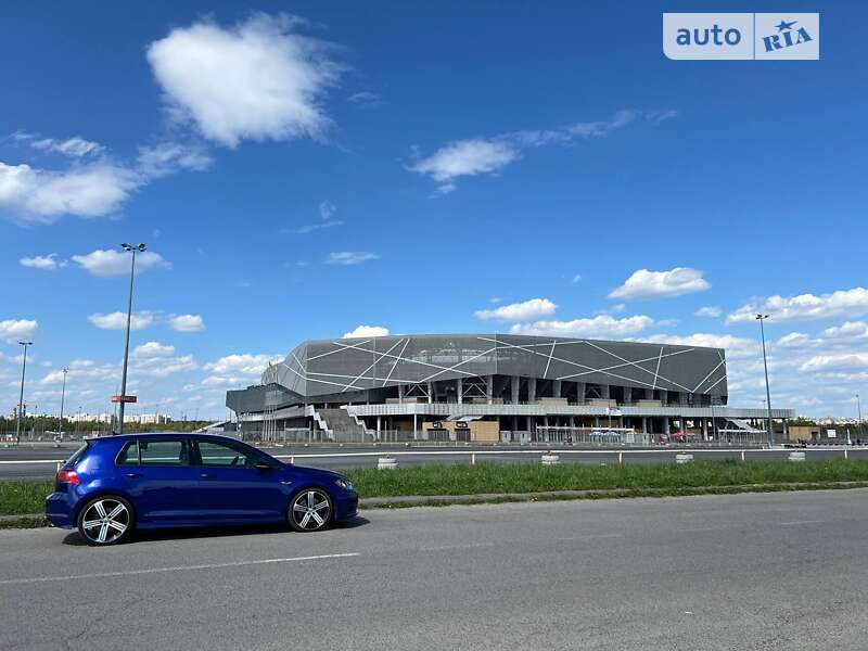 Хетчбек Volkswagen Golf R 2016 в Львові фото 5 Хетчбек Volkswagen Golf R 2016 в Львові