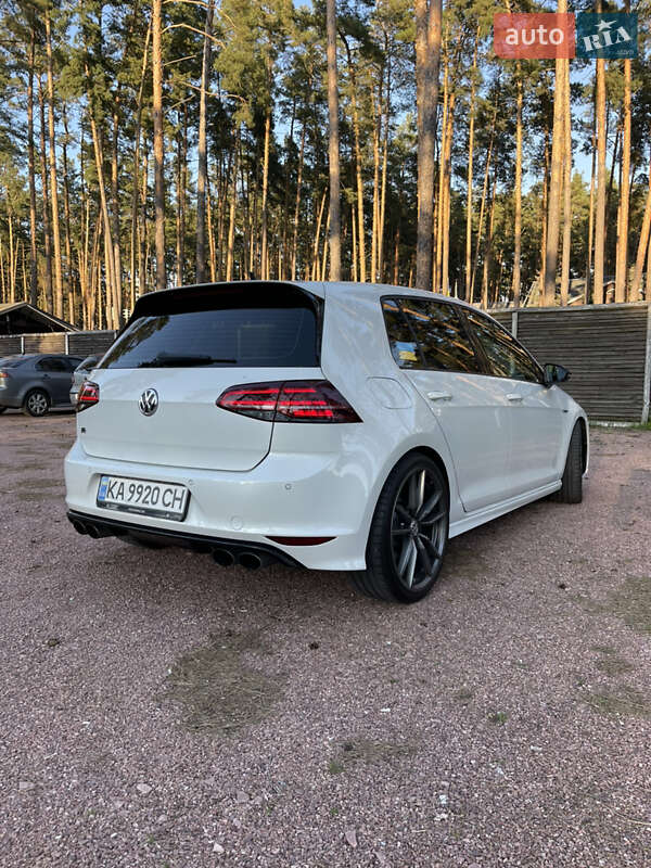 Хэтчбек Volkswagen Golf R 2017 в Киеве фото 6 Хэтчбек Volkswagen Golf R 2017 в Киеве