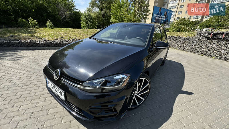 Хетчбек Volkswagen Golf R 2017 в Івано-Франківську