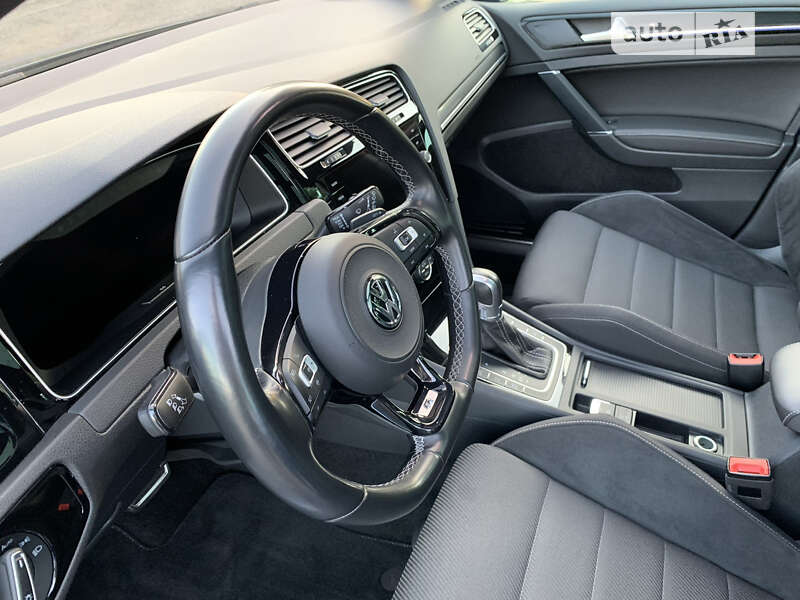 Універсал Volkswagen Golf R 2019 в Ковелі