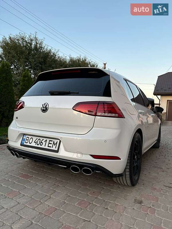 Хэтчбек Volkswagen Golf R 2018 в Ивано-Франковске