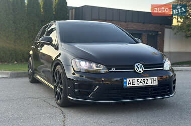 Хетчбек Volkswagen Golf R 2016 в Дніпрі