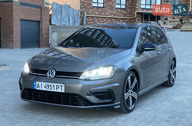 Хетчбек Volkswagen Golf R 2016 в Києві