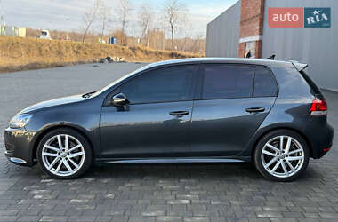 Хетчбек Volkswagen Golf R 2012 в 