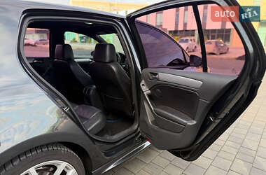 Хетчбек Volkswagen Golf R 2012 в 