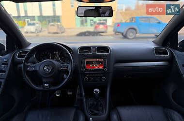 Хетчбек Volkswagen Golf R 2012 в 