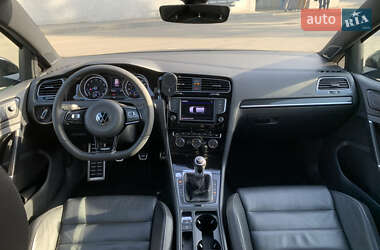 Хэтчбек Volkswagen Golf R 2017 в 