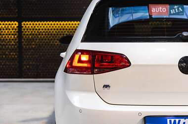 Хетчбек Volkswagen Golf R 2017 в 