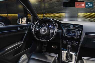 Хетчбек Volkswagen Golf R 2017 в 