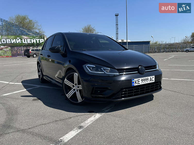 Volkswagen Golf R 2015
