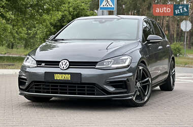 Хэтчбек Volkswagen Golf R 2018 в Киеве