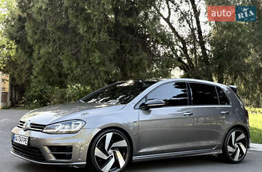 Хетчбек Volkswagen Golf R 2015 в 