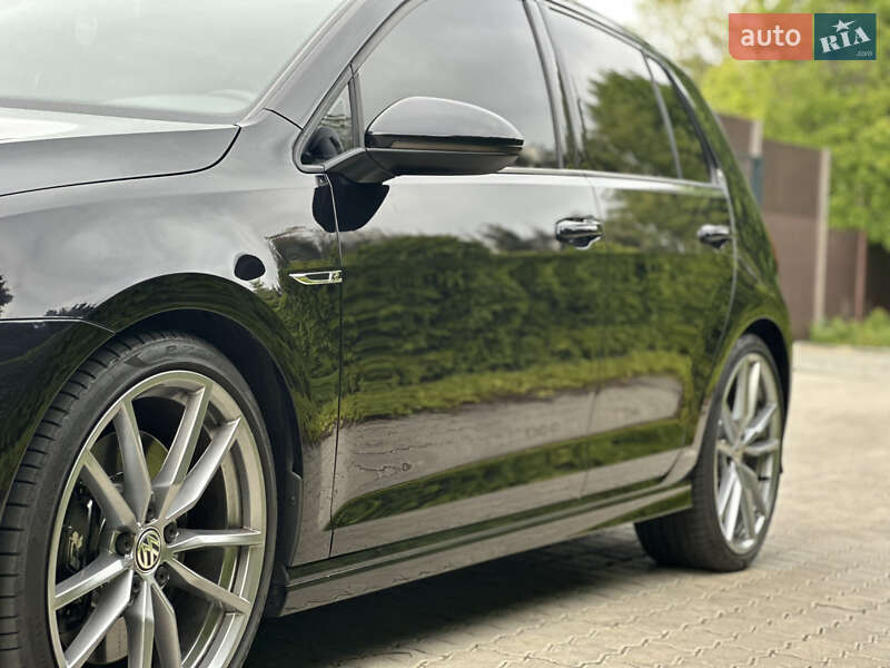Хэтчбек Volkswagen Golf R 2016 в Одессе