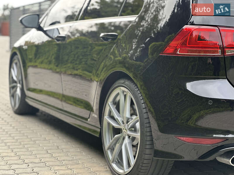 Хэтчбек Volkswagen Golf R 2016 в Одессе