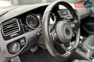 Хетчбек Volkswagen Golf R 2016 в 