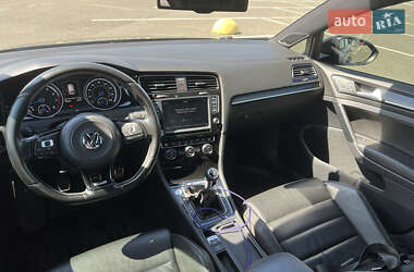 Хетчбек Volkswagen Golf R 2015 в 