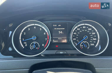 Хетчбек Volkswagen Golf R 2015 в 