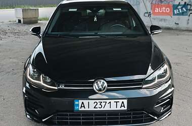 Хэтчбек Volkswagen Golf R 2019 в 