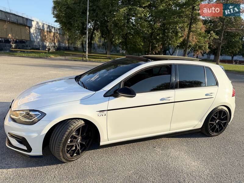Хэтчбек Volkswagen Golf R 2018 в Харькове